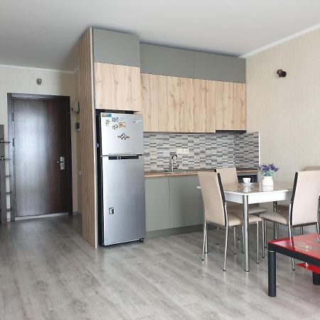 Lia'S Apartment In Orbi Batumi Eksteriør bilde