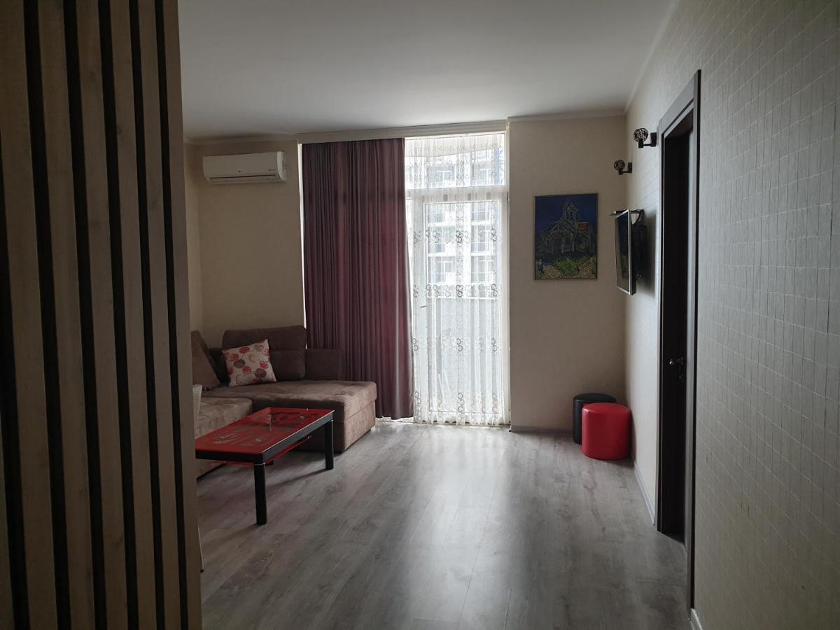 Lia'S Apartment In Orbi Batumi Eksteriør bilde
