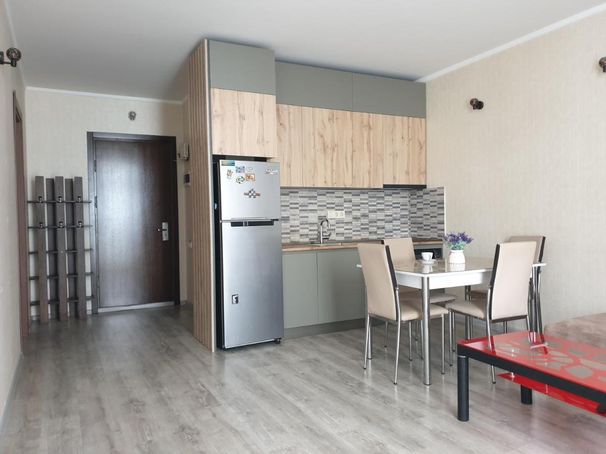 Lia'S Apartment In Orbi Batumi Eksteriør bilde